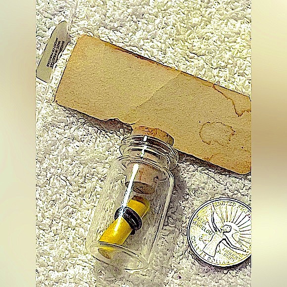 Message in a bottle vintage novelty Collectible - Picture 4 of 4